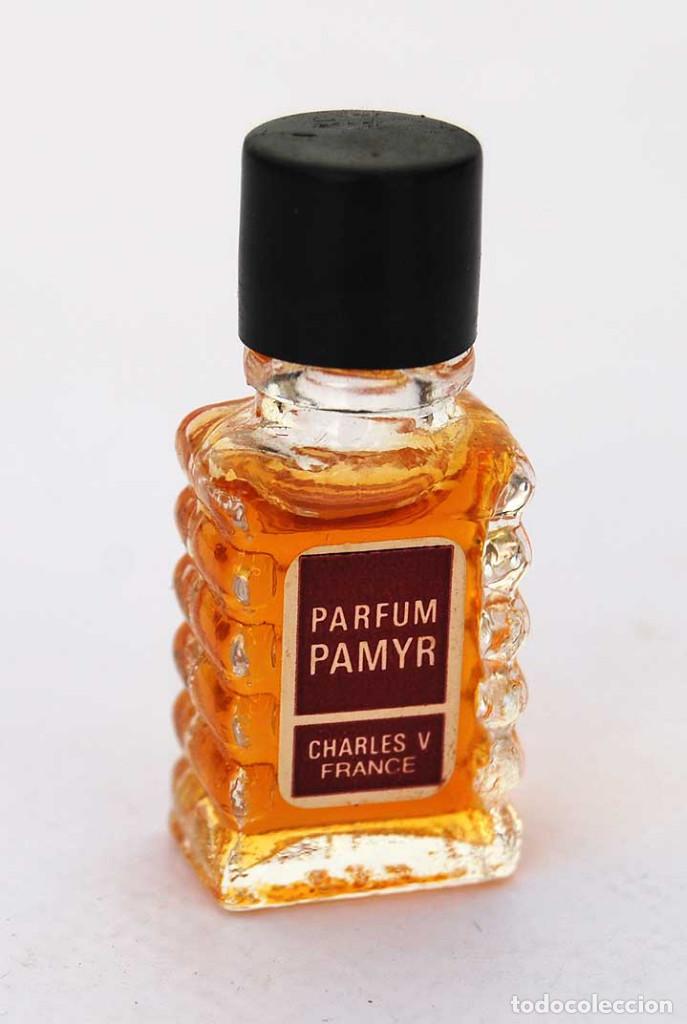 Miniaturas de perfumes antigos: Perfume miniatura Pamyr de Charles V. Lleno