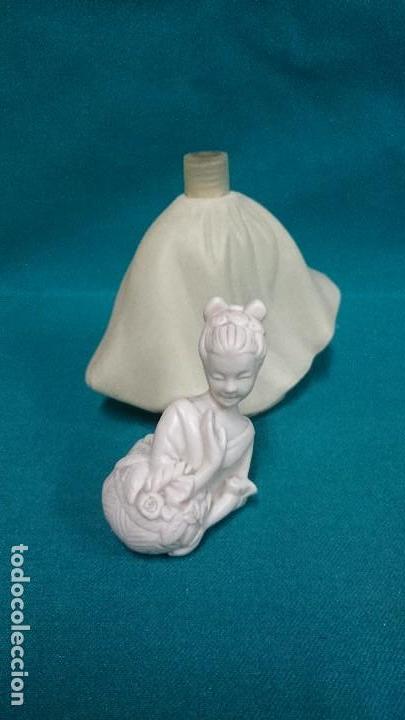 Miniaturas de perfumes antiguos: FRASCO DE PERFUME AVON,VACIO - Foto 2