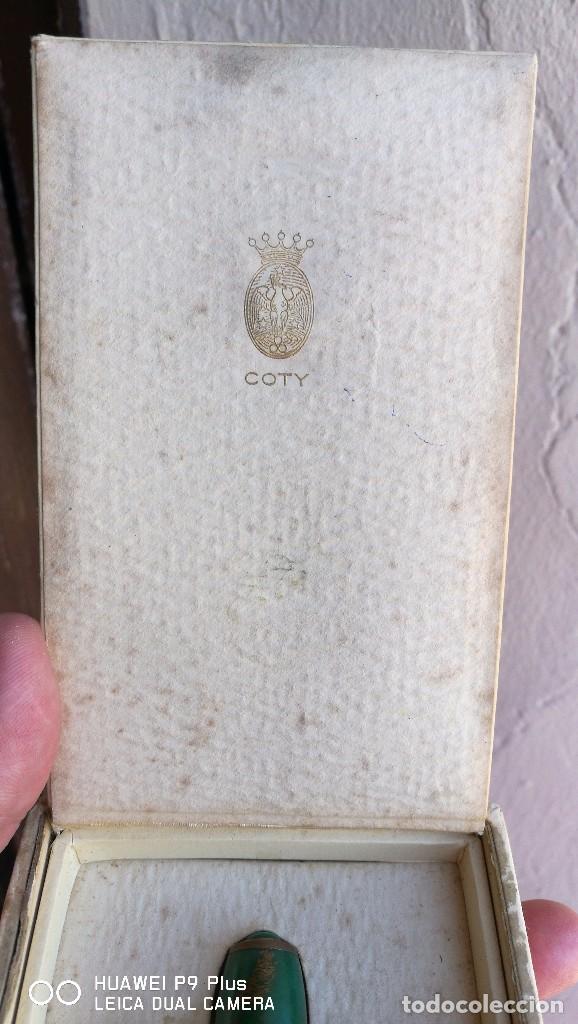 Miniaturas de perfumes antiguos: Antiguo COTY, EMERAUD con CAJA. - Foto 2