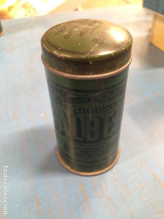 Miniaturen von alten Parf&uuml;men: ANTIGUO FRASCO POLVOS HIGIENICOS CALBER BOTE CHAPA NUMERO 1