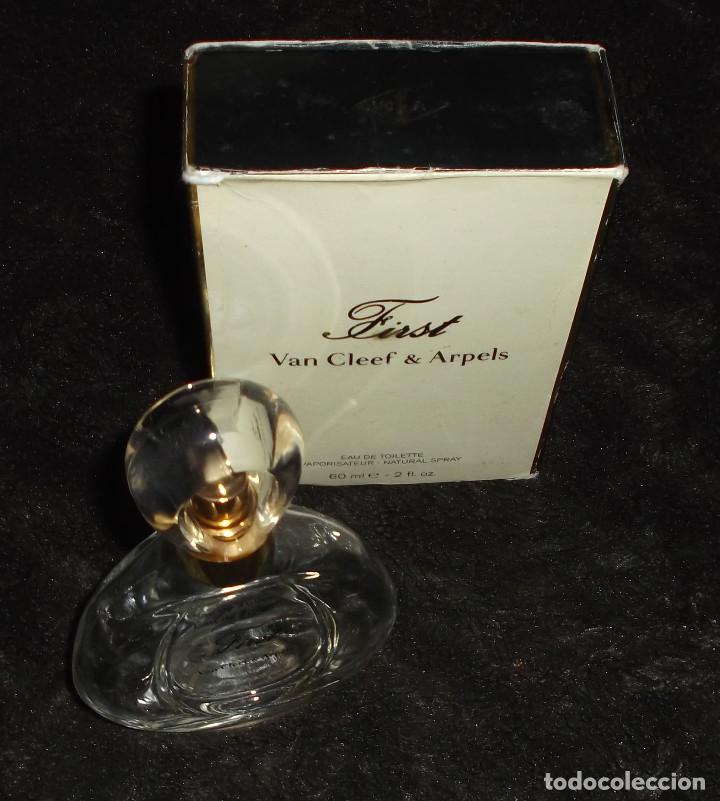 &Eacute;chantillons de parfums anciens: eau de toilette  FIRTS  de Van Cleef & Arpels con su caja original 60 ml.