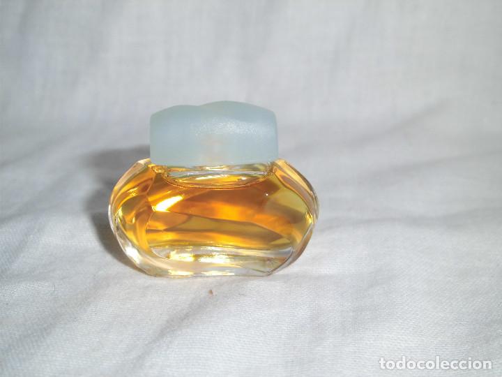 Miniaturas de perfumes antiguos: MINIATURA DE PERFUME KNOWING ESTEE LAUDER - Foto 2