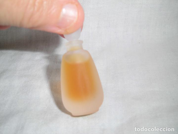 Miniaturas de perfumes antiguos: MINIATURA DE PERFUME PRIVATE - Foto 1