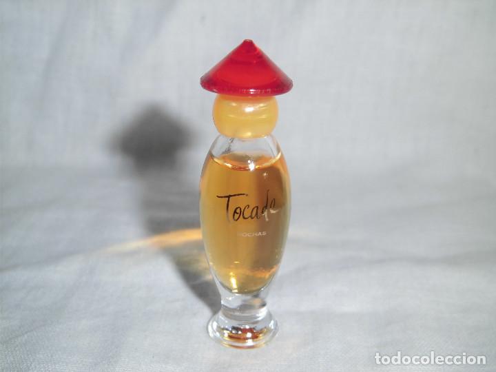 Miniaturas de perfumes antiguos: MINIATURA DE PERFUME TOCADE ROCHAS - Foto 1