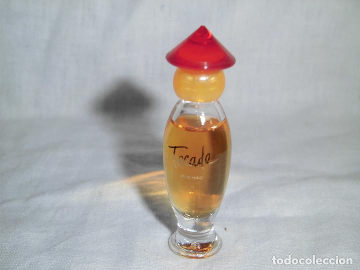 Miniaturas de perfumes antiguos: MINIATURA DE PERFUME TOCADE ROCHAS - Foto 2