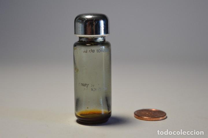 &Eacute;chantillons de parfums anciens: MINIATURA COLONIA PERFUME EAU DE TOILETTE MUY PERTEGAZ PEQUE&Ntilde;O FRASCO SIN CAJA PIEZA COLECCIONISMO