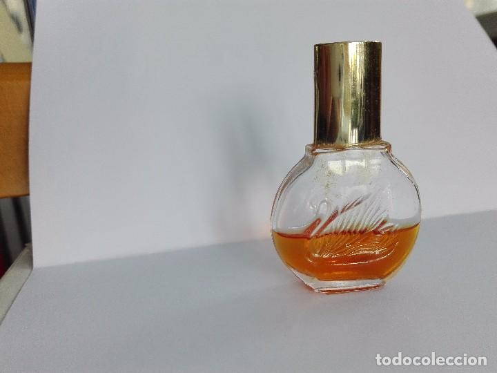 Miniaturen von alten Parf&uuml;men: COLONIA - GLORIA VANDERBILT - PESO 50 GR - MEDIO LLENO -PLO