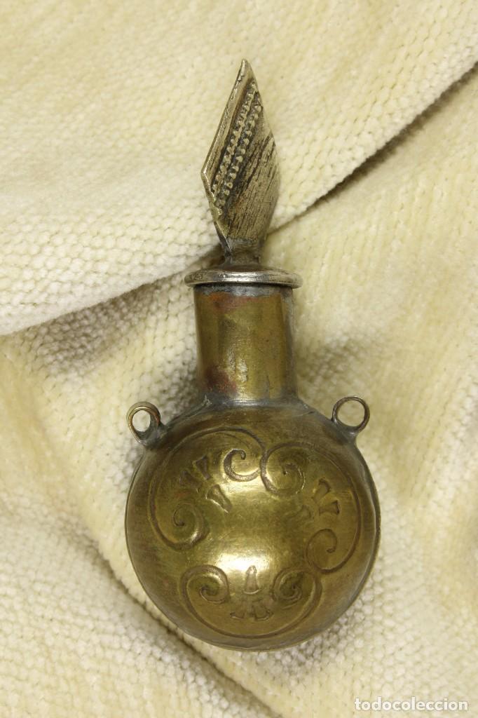 Miniaturas de perfumes antiguos: Perfumero estilo &aacute;rabe. S.XX - Foto 1