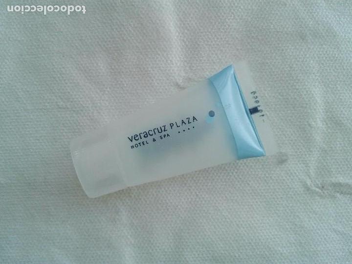 &Eacute;chantillons de parfums anciens: ENVASE PLASTICO VACIO -CHAMPU aroma te - HOTEL SPA VERACRUZ PLAZA - VALDEPE&Ntilde;AS CIUDAD REAL - VACIO