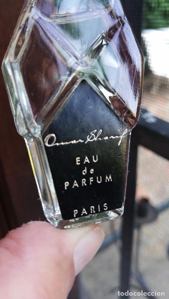Miniaturas de perfumes antiguos: MINIATURA OMAR SHARIFF, EAU DE PARFUM. - Foto 2