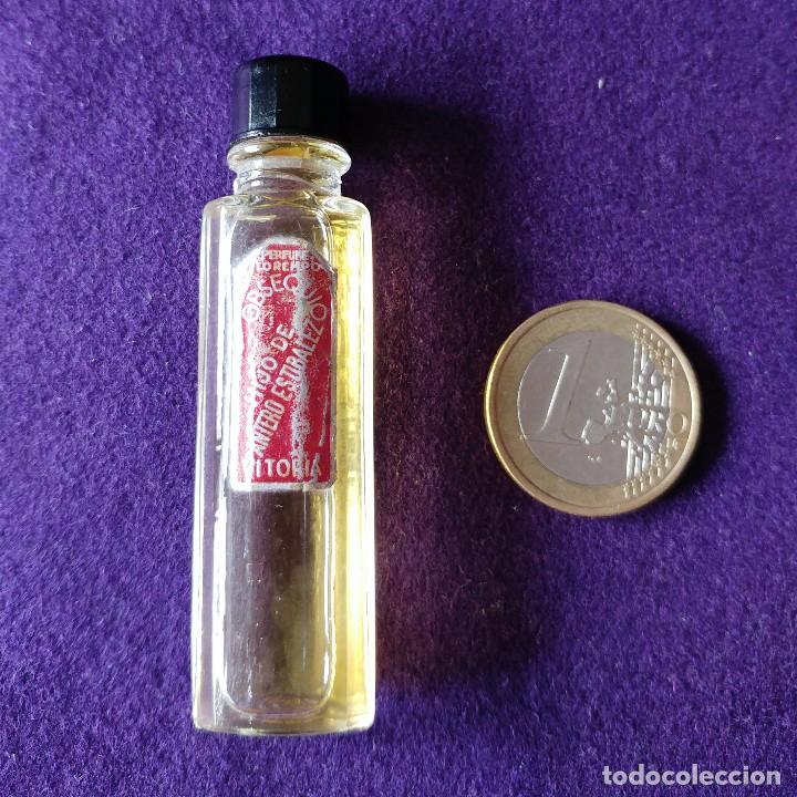 Miniaturas de perfumes antiguos: ANTIGUO FRASCO MINIATURA DE PERFUME FLOREMPO. HIJO DE ANTERO ESTIBALEZ. VITORIA. AÑOS 20 - 30. RARO. - Foto 3 - 96700199