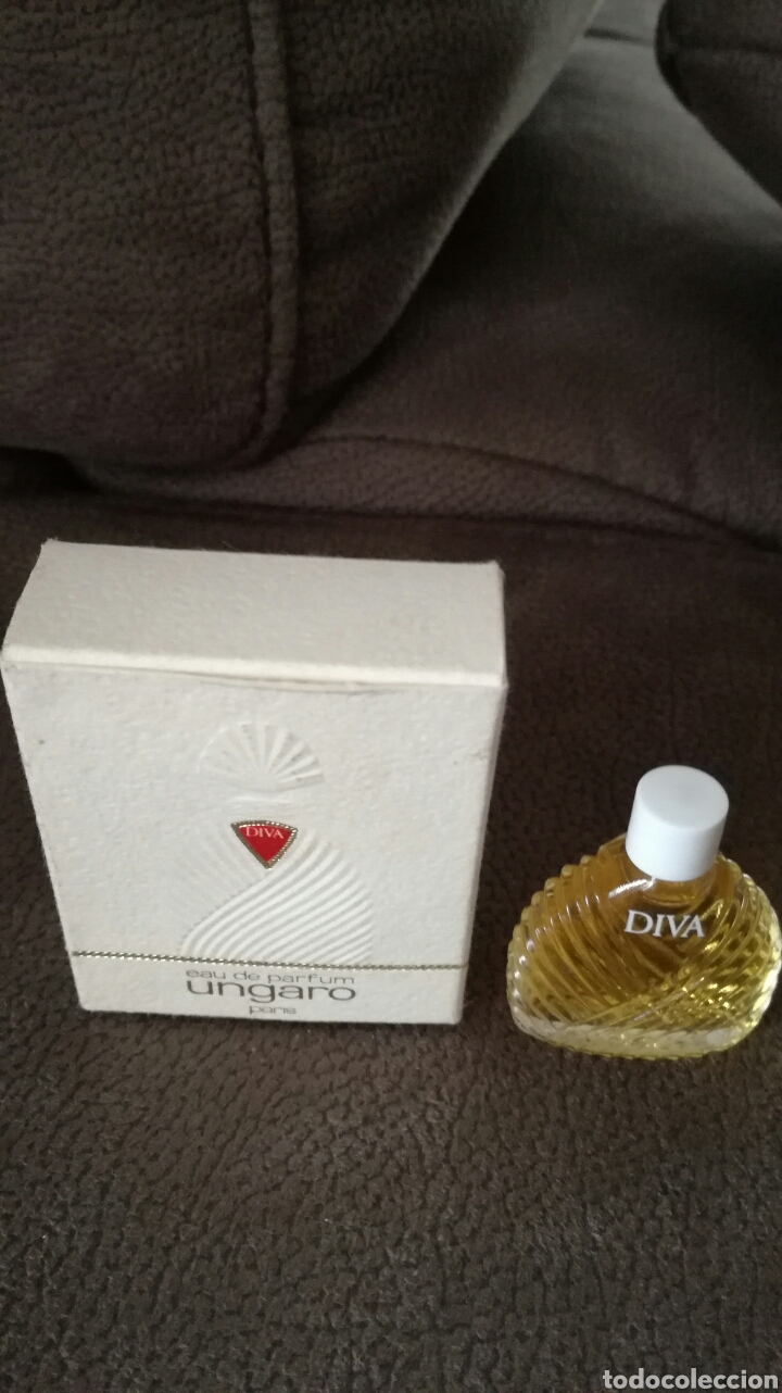 Miniaturas de perfumes antiguos: Miniatura de perfume Diva de Ungaro - Foto 2