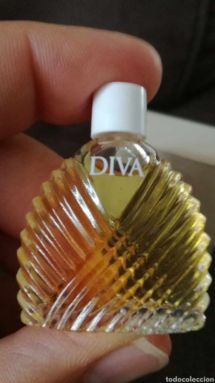 Miniaturas de perfumes antiguos: Miniatura de perfume Diva de Ungaro - Foto 5