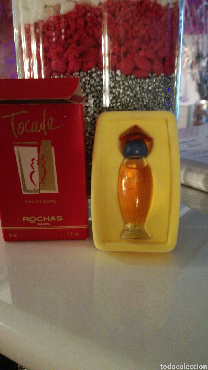 Miniaturas de perfumes antiguos: Miniatura eau de toilette Tocade de Rochas - Foto 3