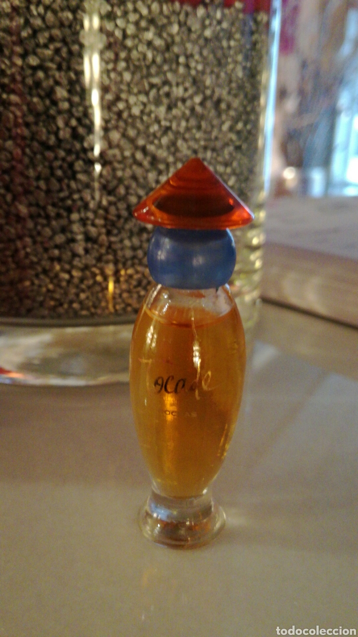 Miniaturas de perfumes antiguos: Miniatura eau de toilette Tocade de Rochas - Foto 4