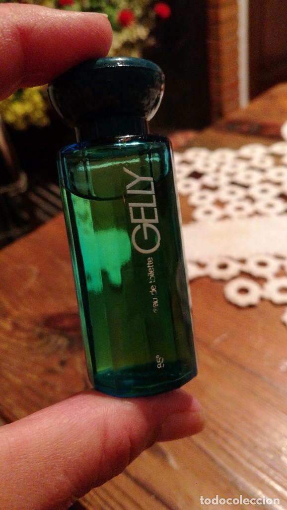 Miniaturas de perfumes antiguos: LUXANA, VINTAGE Eau de Toilette GELLY.