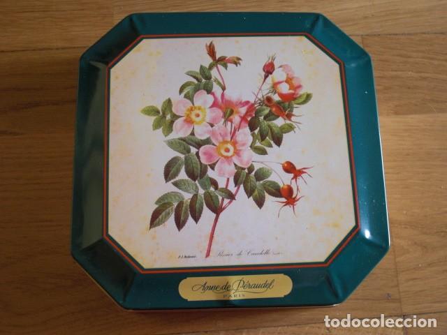 Miniatures of antique perfumes: 4 PASTILLAS DE JAB&Oacute;N. ANNE DE PERAUDEL PAR&Iacute;S