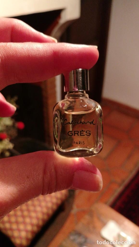 Miniaturas de perfumes antiguos: MUESTRA CABOCHARD DE GR&Egrave;S. - Foto 2