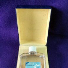 Miniaturas de perfumes antiguos: ANTIGUO FRASCO DE PERFUME CARIÑO EXTRACTO BW. EN SU CAJA ORIGINAL. AÑOS 40-50. MINIATURA. SIN USAR. Lote 99366219