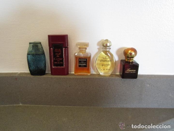 Miniaturas de perfumes antiguos: 5 miniaturas de perfumes - Foto 1