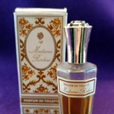 Miniaturas de perfumes antiguos: ANTIGUO FRASCO MINIATURA DE PERFUME MADAME ROCHAS. PARFUM DE TOILETTE. EN SU CAJA ORIGINAL.. Lote 101207223