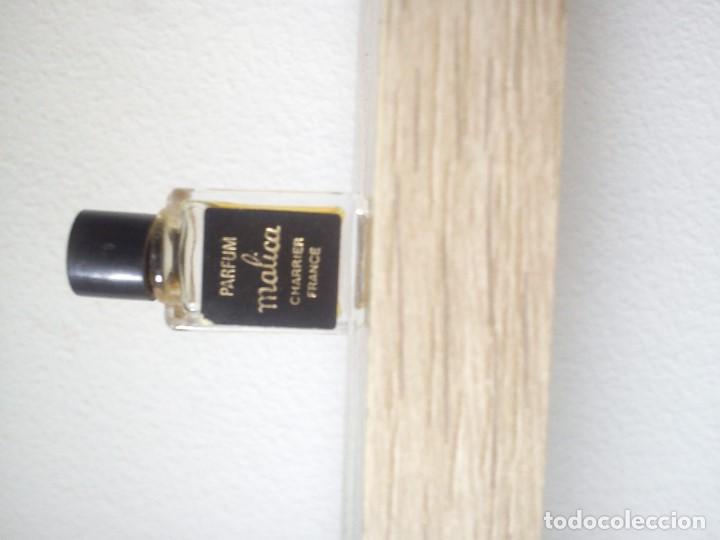 Miniaturas de perfumes antiguos: MAGNIFICA Y ANTIGUA COLECION DE PERFUMES MINIATURAS MAD FRANCE VARIOS NOMES - Foto 8 - 104479715