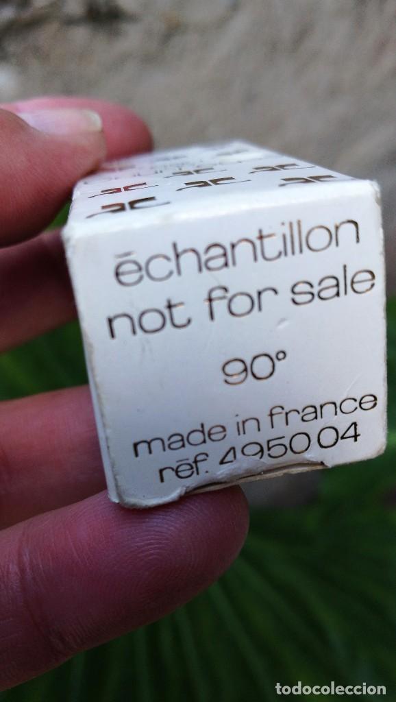 Miniaturas de perfumes antiguos: MUESTRA EAU DE COURR&Egrave;GES. - Foto 3
