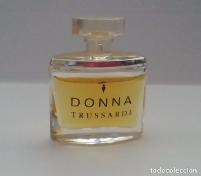 Miniaturas de perfumes antiguos: Miniatura de Trussardi - Foto 2