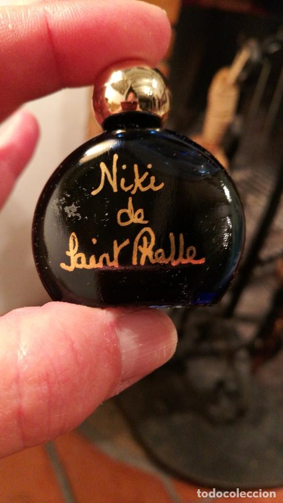 &Eacute;chantillons de parfums anciens: VINTAGE MINIATURA NICKY DE SAINT PHALLE.