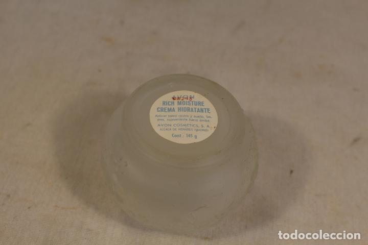 Miniaturas de perfumes antiguos: tarro crema avon - Foto 2