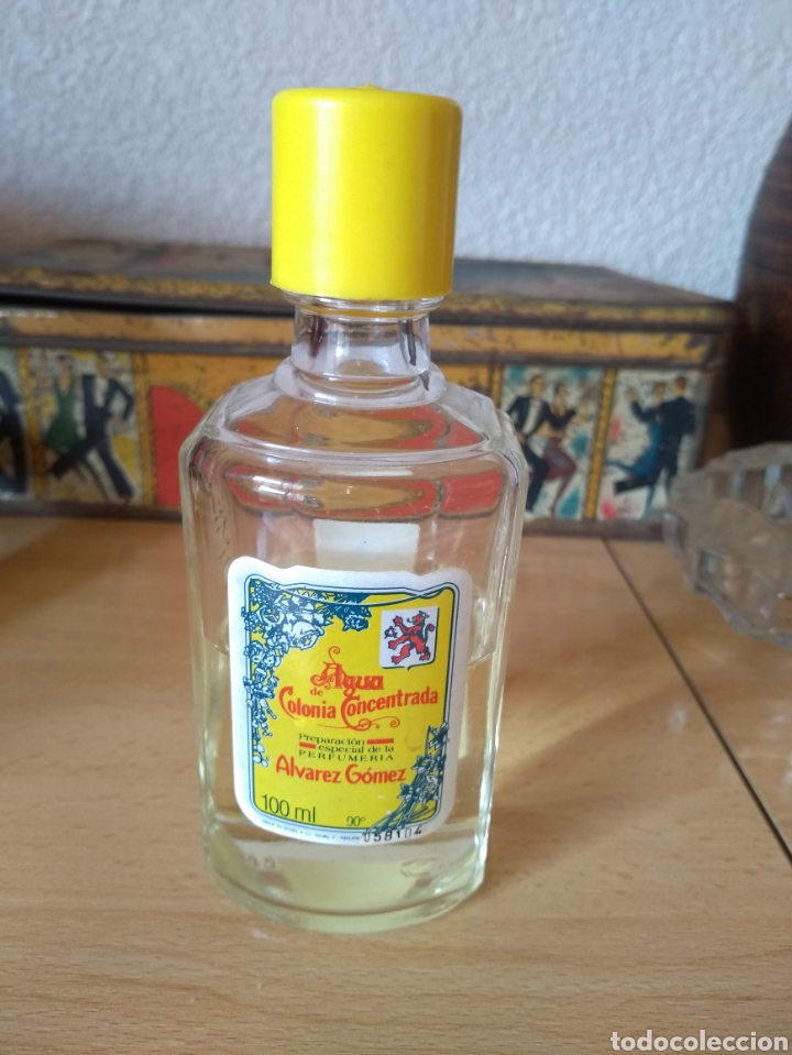 Miniaturen von alten Parf&uuml;men: **AGUA DE COLONIA,---ALVAREZ G&Oacute;MEZ (CONCENTRADA, ML.) M&Aacute;S DE MEDIA**