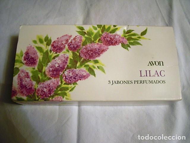 Miniatures of antique perfumes: CAJA ANTIGUA CON 3 JABONES AVON LILAC