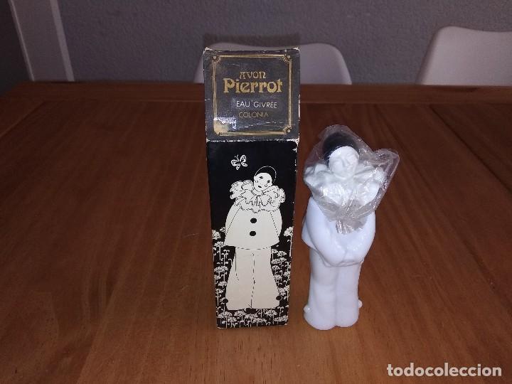 Miniaturas de perfumes antiguos: Perfume de Avon sin usar - Foto 1