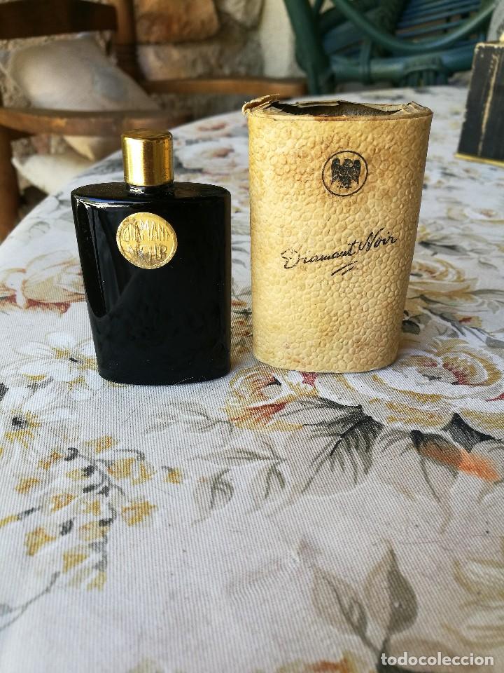 Miniatures of antique perfumes: M&Aacute;S MADRID, ANTIGUO DIAMANT NOIR.