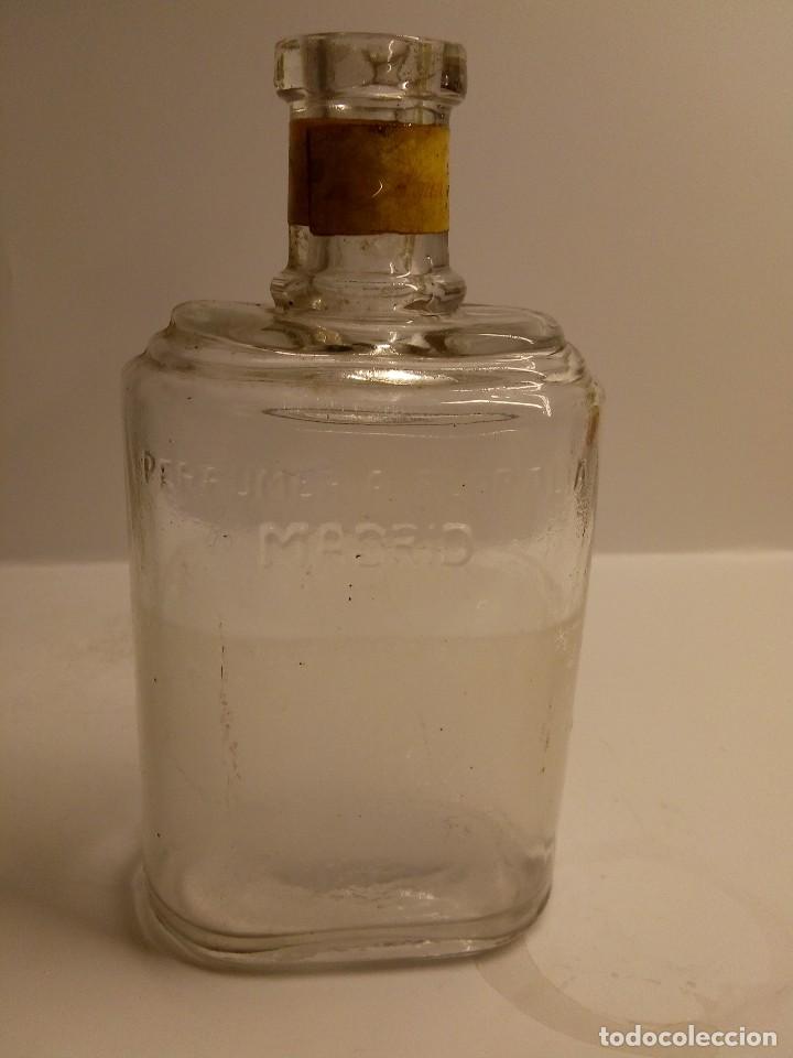 Miniaturen von alten Parf&uuml;men: Frasco Perfumer&iacute;a Floralia