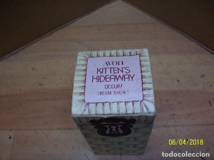 Miniaturas de perfumes antiguos: AVON-KITTEN&acute;S HIDEAWAY-CON CAJA - Foto 2
