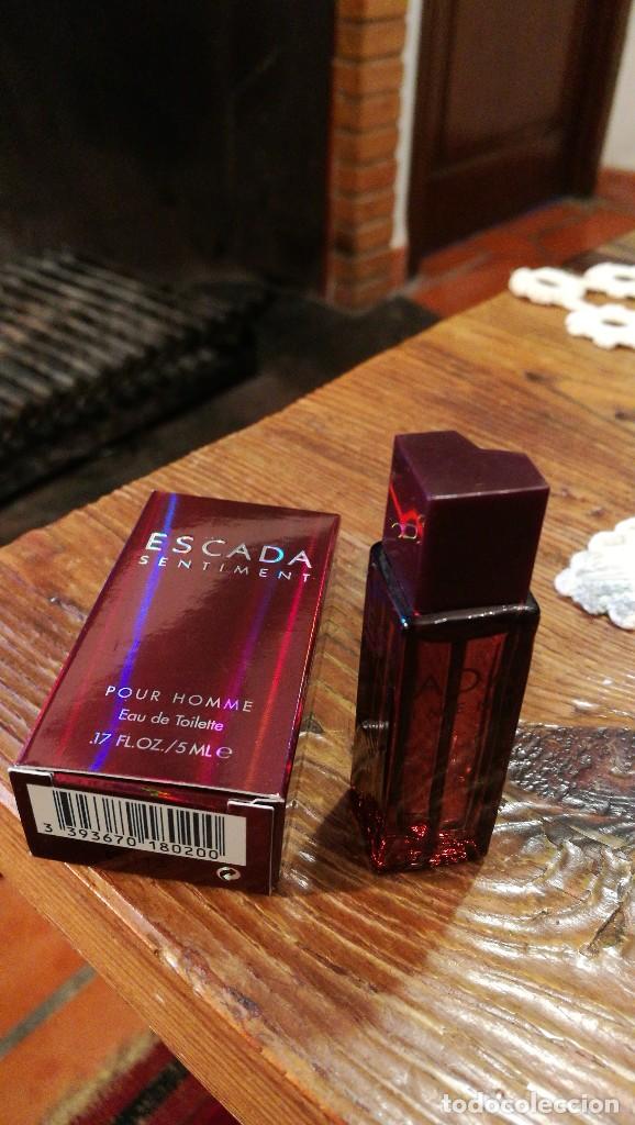 Miniaturas de perfumes antiguos: ESCADA, MUESTRA FOR MEN SENTIMENT. - Foto 1