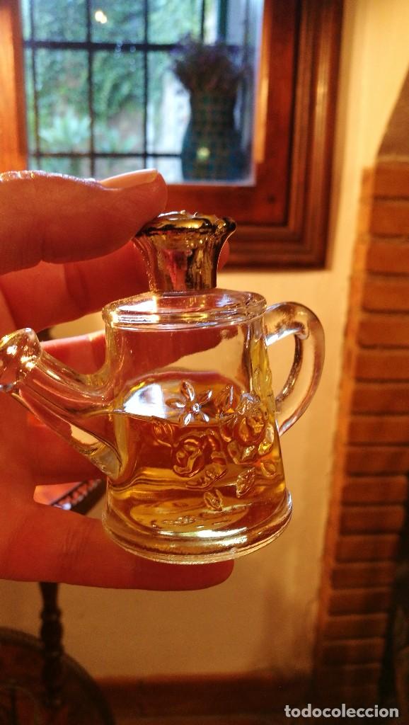 Miniaturas de perfumes antiguos: AVON CAFETERA. - Foto 2