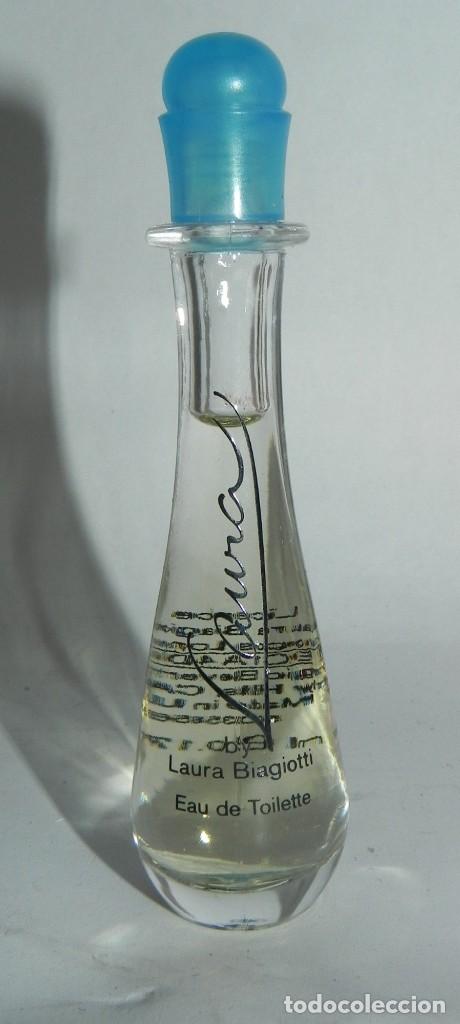 Miniaturas de perfumes antigos: FRASCO MINIATURA DE PERFUME O COLONIA, EAU DE TOILETTE LAURA, BY Laura Biagiotti. 5 ML.