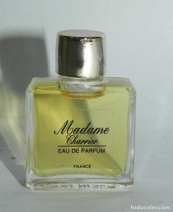 Miniaturen von alten Parf&uuml;men: PERFUME MINIATURA MADAME DE CHARRIER, CONTIENE EL PERFUME.