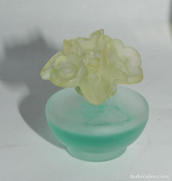 Miniaturas de perfumes antiguos: PERFUME MINIATURA DE CELESTE INFINI, OPUDA. - Foto 1