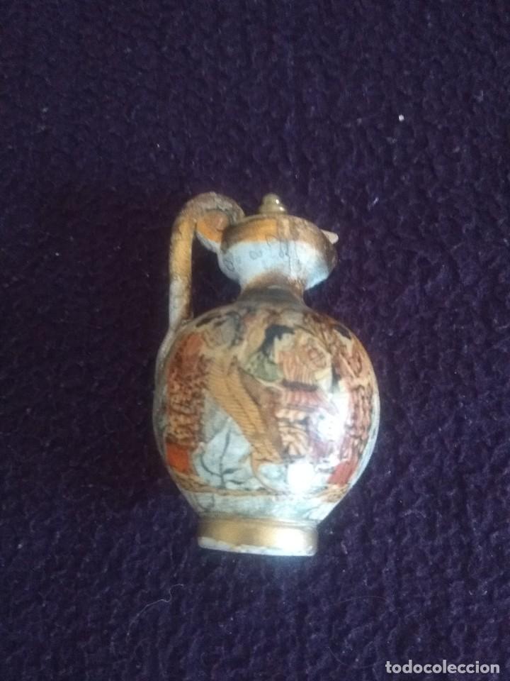 Miniaturas de perfumes antiguos: Preciosa botella antigua de perfume - Foto 2