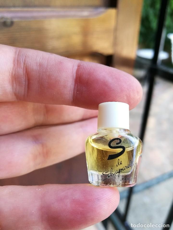 Miniaturas de perfumes antiguos: MICROMINI S de SCHIAPARELLI. - Foto 2