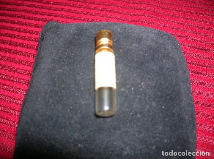 &Eacute;chantillons de parfums anciens: Muy antiguo frasquito de fino cristal .Rumeur,Lanvin