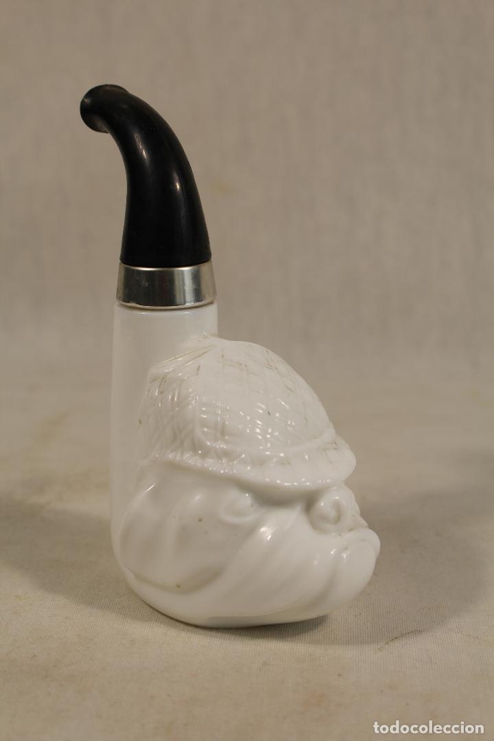 Miniaturas de perfumes antiguos: BOTELLA DE COLONIA DE AVON CON FORMA DE -  pipa  - perro - Foto 1