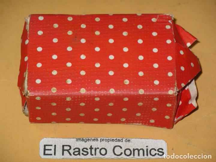 &Eacute;chantillons de parfums anciens: Antigua pastilla de jab&oacute;n Cabrerizo, Lunares,vintage, ercom