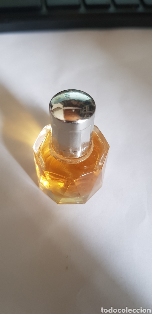 Miniatures of antique perfumes: Miniatura perfume private number
