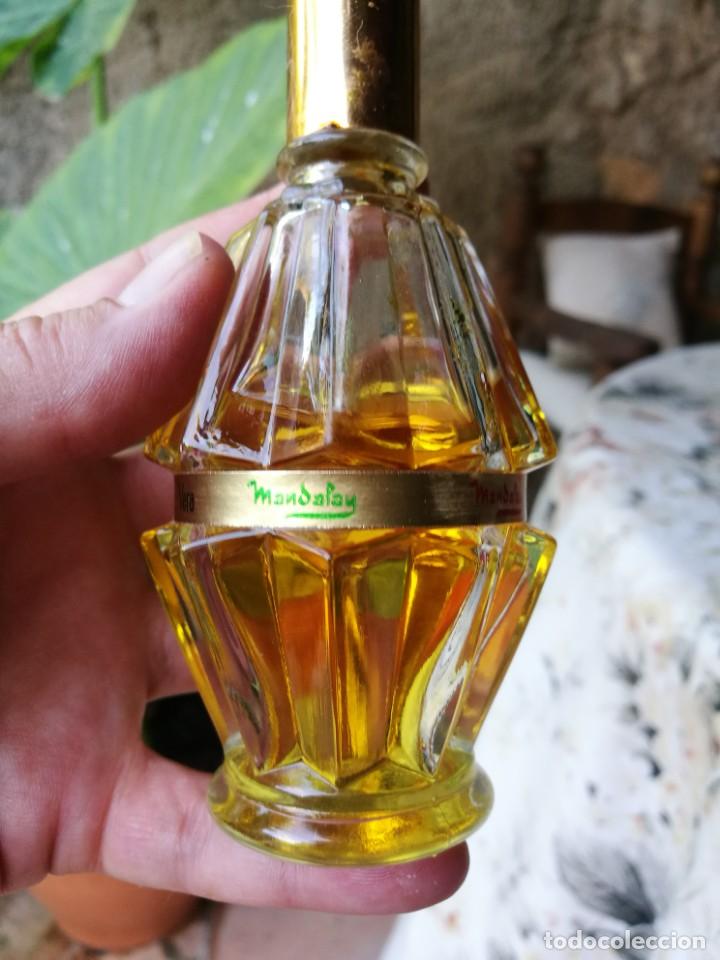 Miniaturas de perfumes antiguos: ANTIGUO MANDALAY de VERA. - Foto 2
