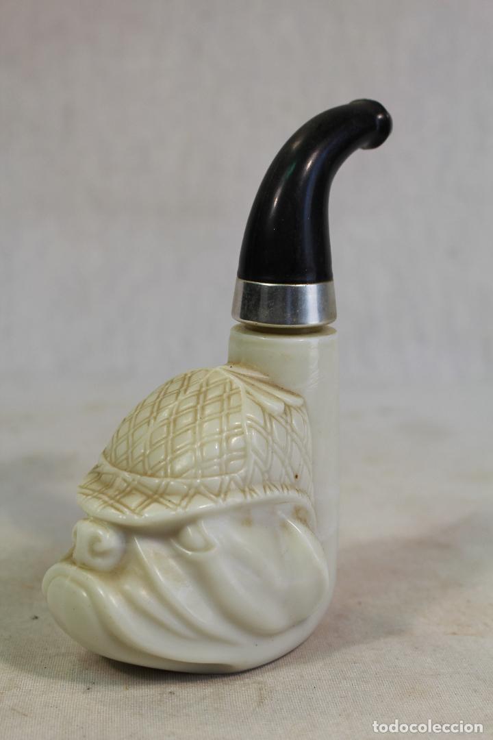 Miniaturas de perfumes antiguos: BOTELLA DE COLONIA DE AVON CON FORMA DE - pipa - perro - Foto 1