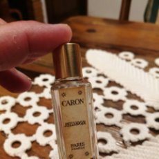 Miniaturas de perfumes antiguos: CARON, MINIATURA BELLODGIA.